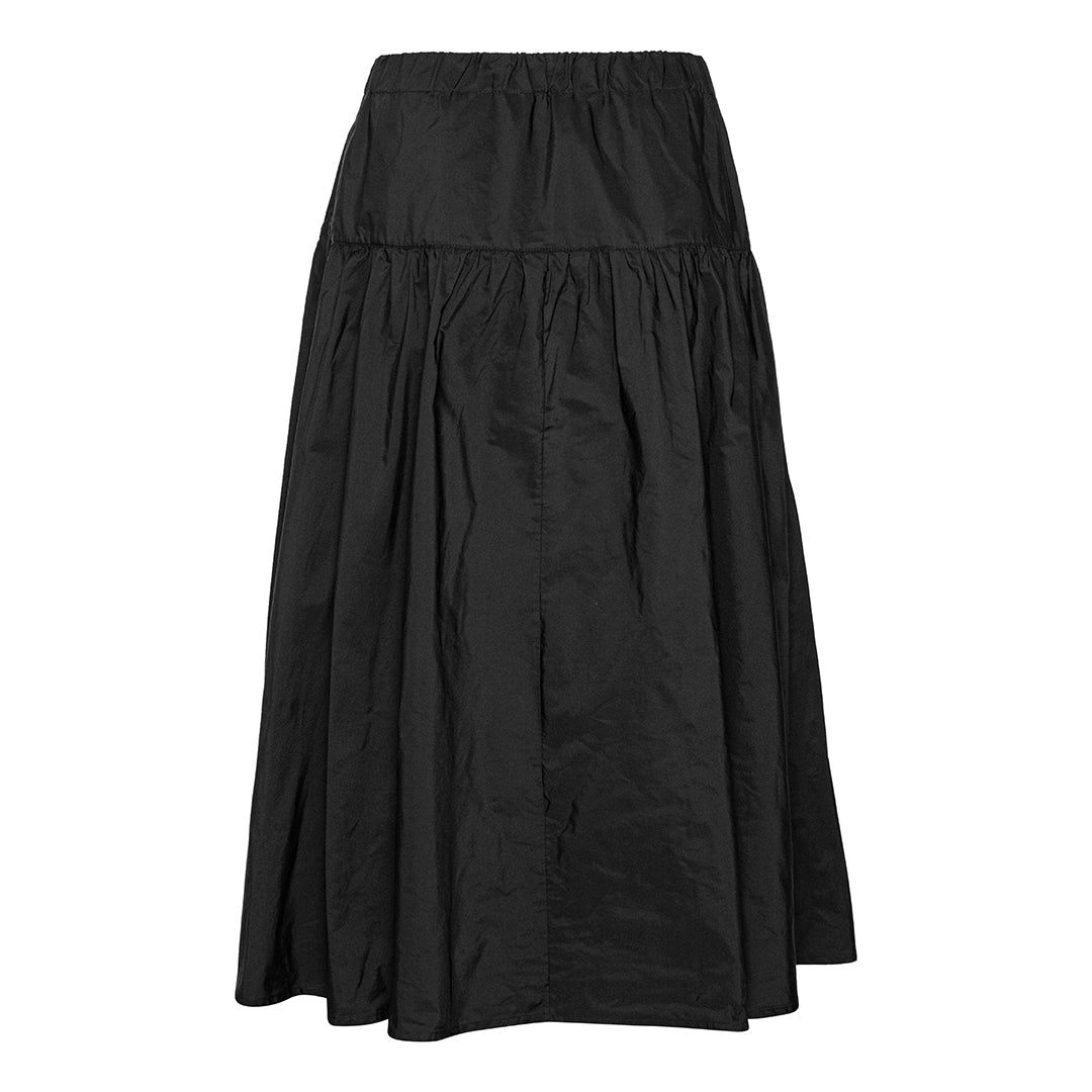 Adjustable skirt (internal drawstring) with the option of your very own design. 
